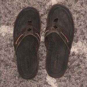Sperry Topsider flip flops
